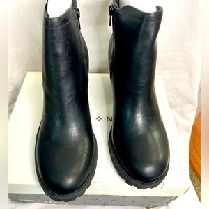 NIB Sun Stone Black Boots 9 1/2